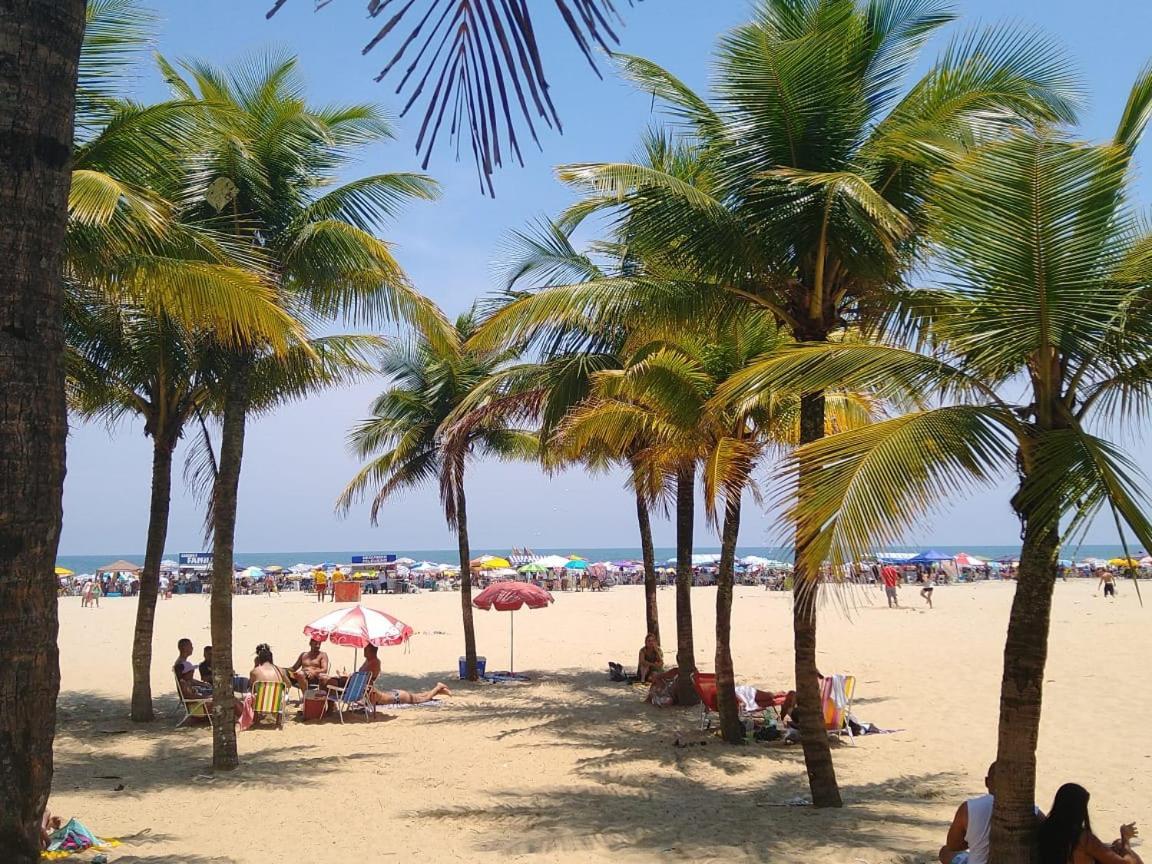 Acolhedor E Amplo Com Praia Grande (Santos)