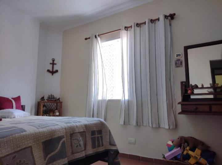 Acolhedor E Amplo Com Apartamento Praia Grande (Santos)
