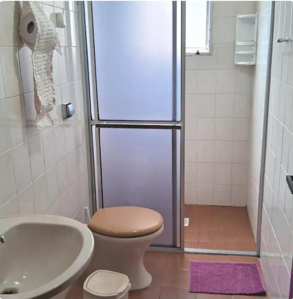 Acolhedor E Amplo Com Apartamento Praia Grande (Santos)